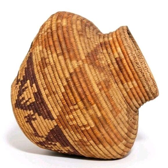 Native American XL Coiled Basket Multicolor Animals Geo Design Signed Unbranded - Picture 2 of 16